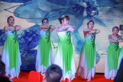 大禹漢光2018年“同心同行，共創(chuàng)未來”主題年會(huì)圓滿成功