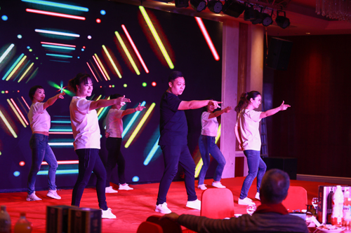 大禹漢光2018年“同心同行，共創(chuàng)未來”主題年會(huì)圓滿成功