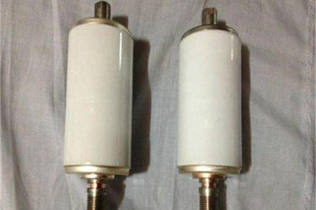 真空開關(guān)管安裝時(shí)必須注意哪幾點(diǎn)？